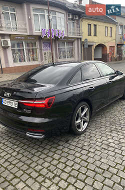 Седан Audi A6 2021 в 