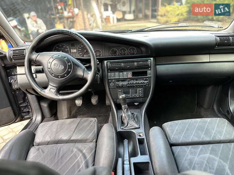 Седан Audi A6 1997 в Львове