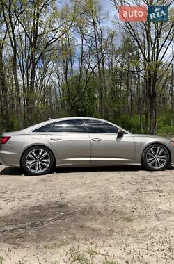 Седан Audi A6 2019 в 