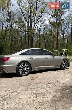 Седан Audi A6 2019 в 
