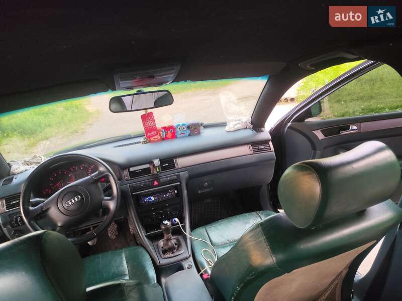 Седан Audi A6 1998 в Ровно