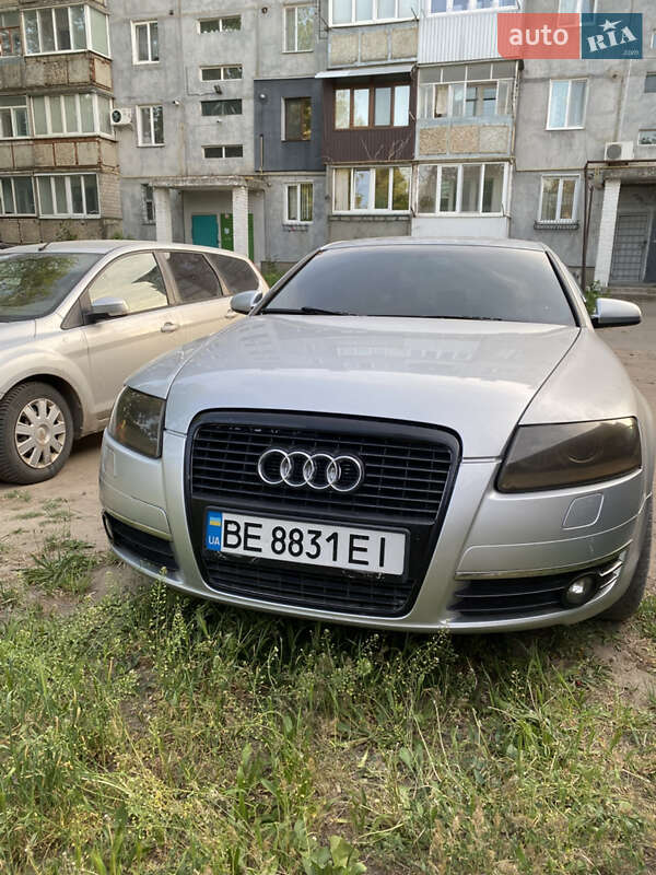 Седан Audi A6 2004 в 