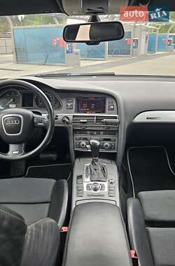 Седан Audi A6 2004 в 