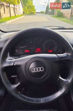 Седан Audi A6 2000 в 