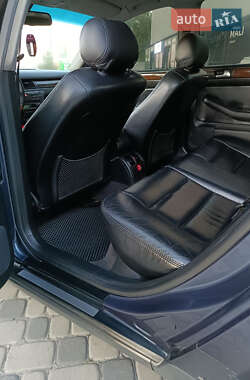 Седан Audi A6 2003 в 