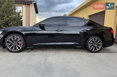 Седан Audi A6 2021 в 