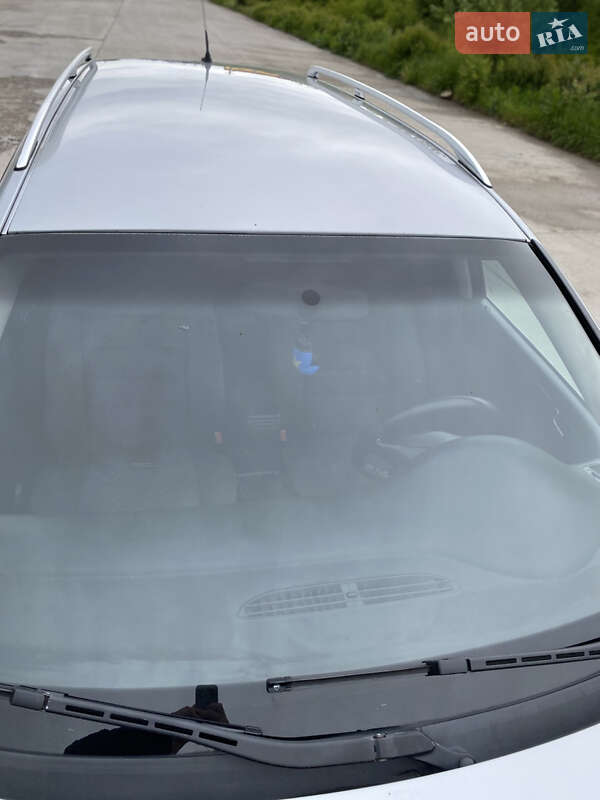 Универсал Audi A6 2004 в Хотине