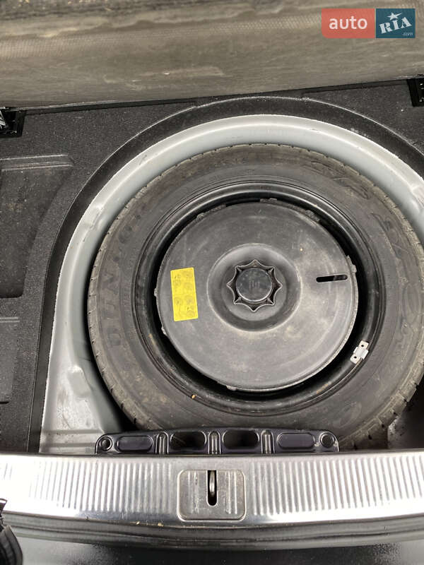 Универсал Audi A6 2004 в Хотине