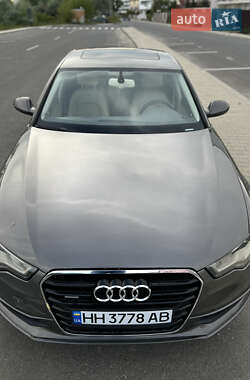 Седан Audi A6 2012 в 
