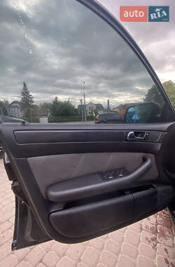 Седан Audi A6 2000 в 