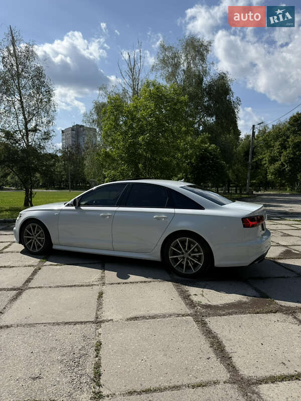 Седан Audi A6 2016 в Харькове