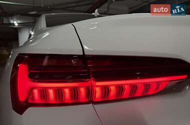 Седан Audi A6 2018 в 