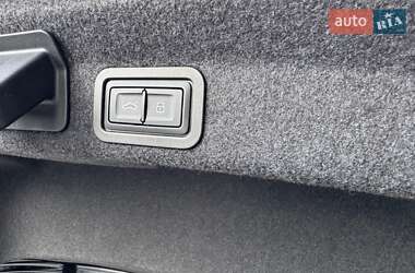 Седан Audi A6 2023 в 