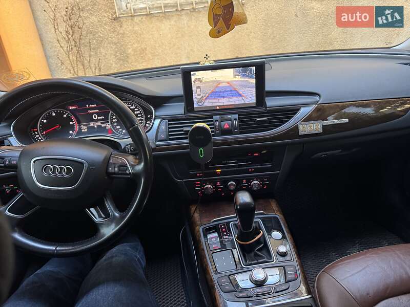 Седан Audi A6 2015 в Рахове