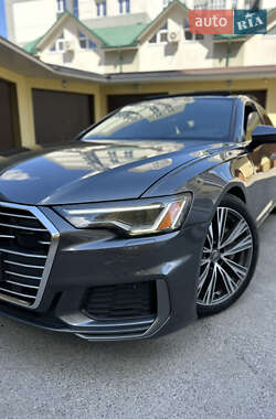 Седан Audi A6 2019 в 
