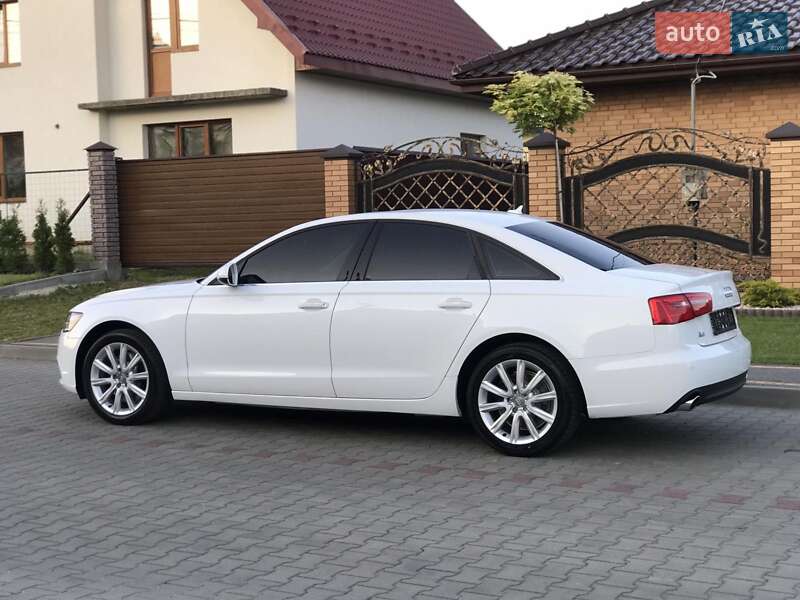 Седан Audi A6 2014 в Луцке