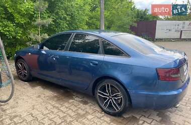 Седан Audi A6 2004 в 