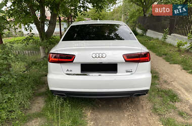 Седан Audi A6 2015 в 