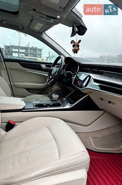 Седан Audi A6 2019 в 