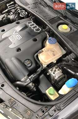 Седан Audi A6 1998 в 