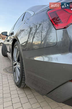 Седан Audi A6 2019 в 