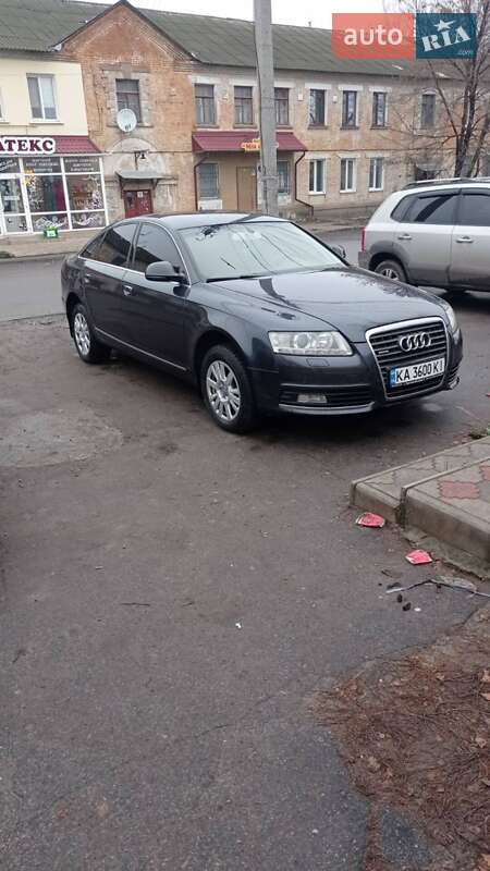 Седан Audi A6 2010 в 