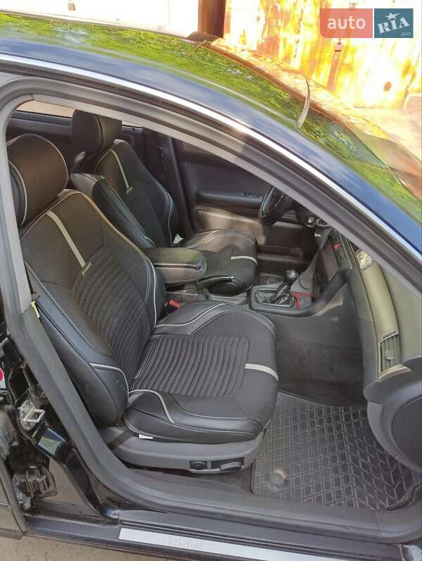 Седан Audi A6 2001 в Харькове