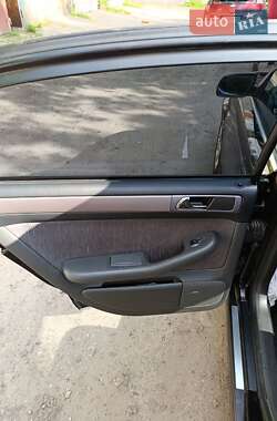 Седан Audi A6 2001 в 