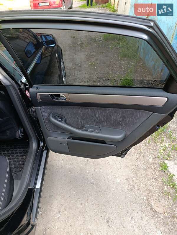 Седан Audi A6 2001 в Харькове
