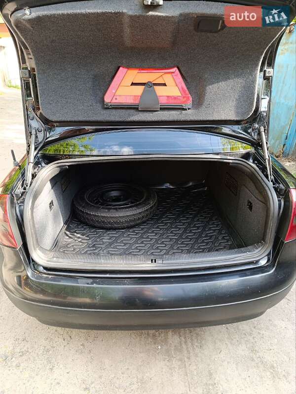 Седан Audi A6 2001 в Харькове
