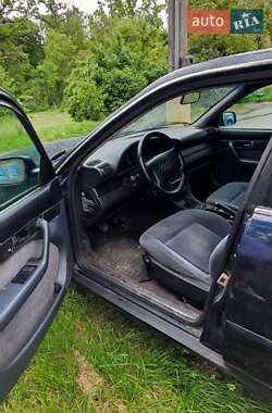 Седан Audi A6 1997 в 