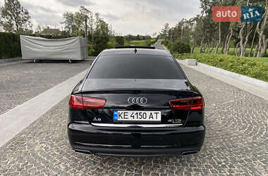 Седан Audi A6 2015 в 