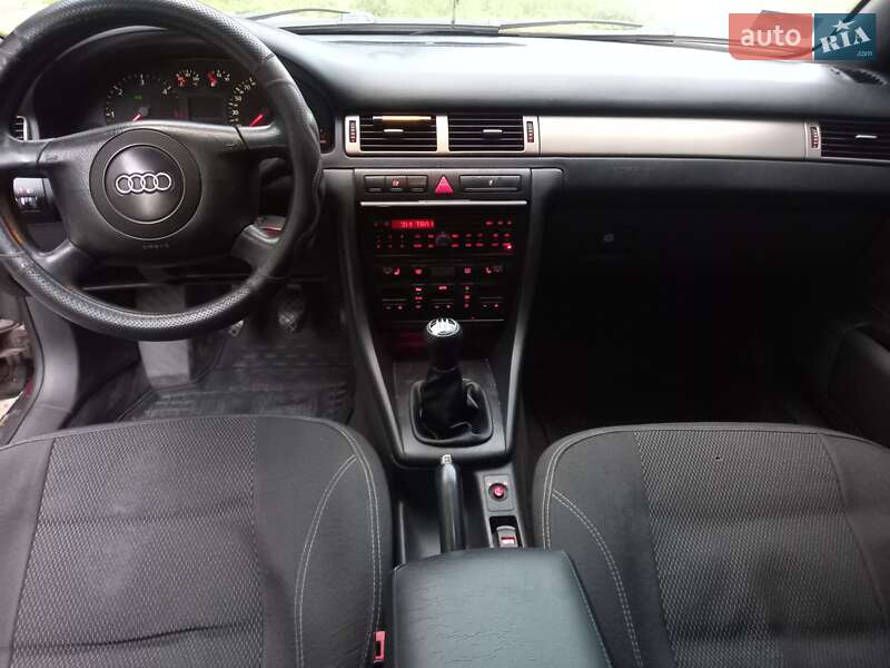 Седан Audi A6 2001 в Софиевке