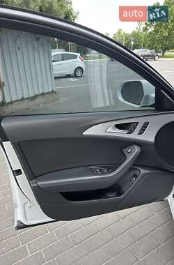 Седан Audi A6 2015 в 