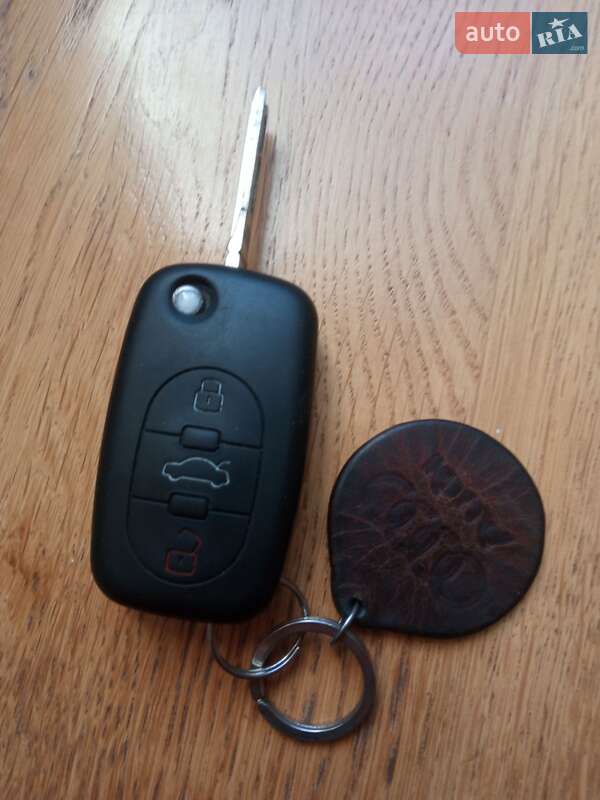 Седан Audi A6 2002 в Новояворовске фото 33 Седан Audi A6 2002 в Новояворовске