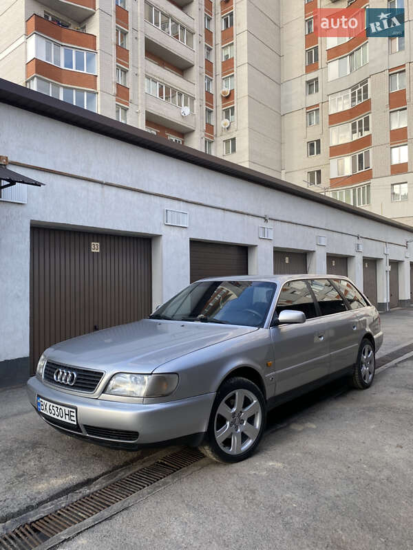 Универсал Audi A6 1995 в 