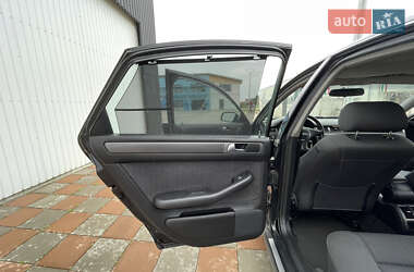 Седан Audi A6 2002 в 