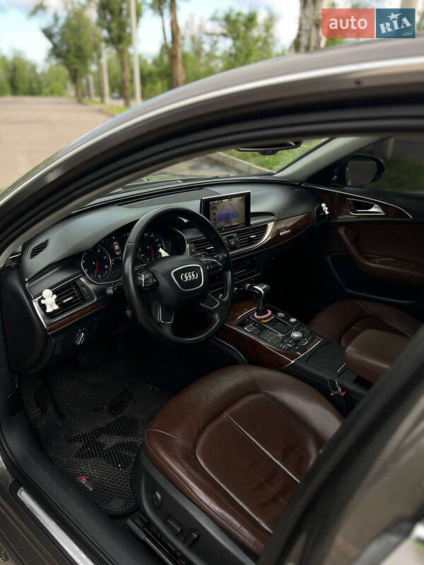 Седан Audi A6 2011 в Кривом Роге
