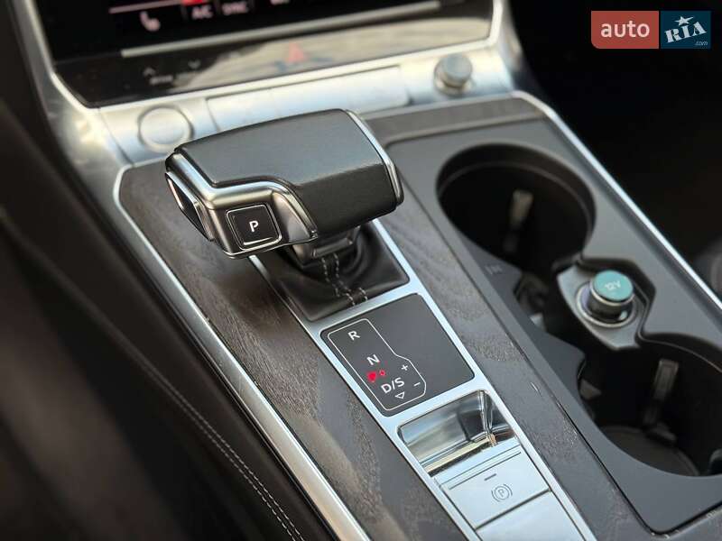 Седан Audi A6 2018 в Одессе
