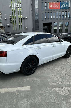 Седан Audi A6 2012 в 