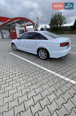 Седан Audi A6 2015 в 