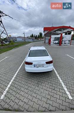 Седан Audi A6 2015 в 