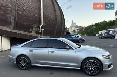 Седан Audi A6 2015 в 