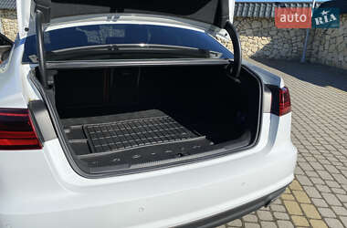 Седан Audi A6 2017 в 