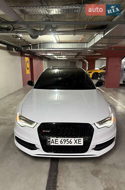 Седан Audi A6 2014 в 