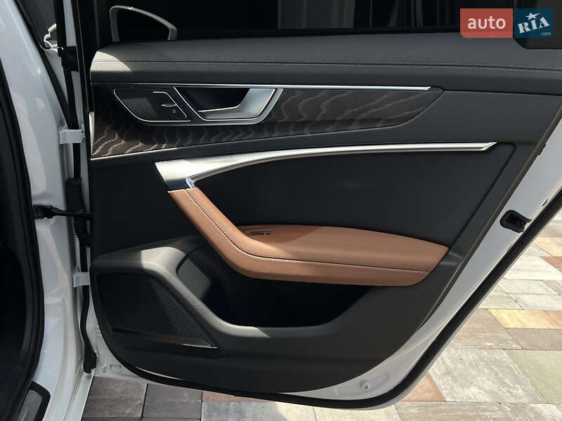 Седан Audi A6 2020 в Киеве