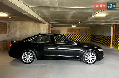 Седан Audi A6 2012 в 
