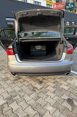 Седан Audi A6 2013 в 