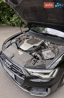 Седан Audi A6 2019 в 