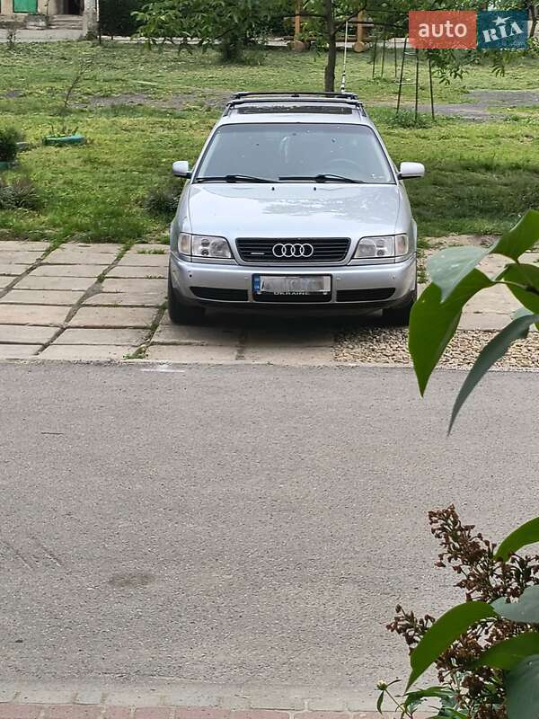 Універсал Audi A6 1996 в 